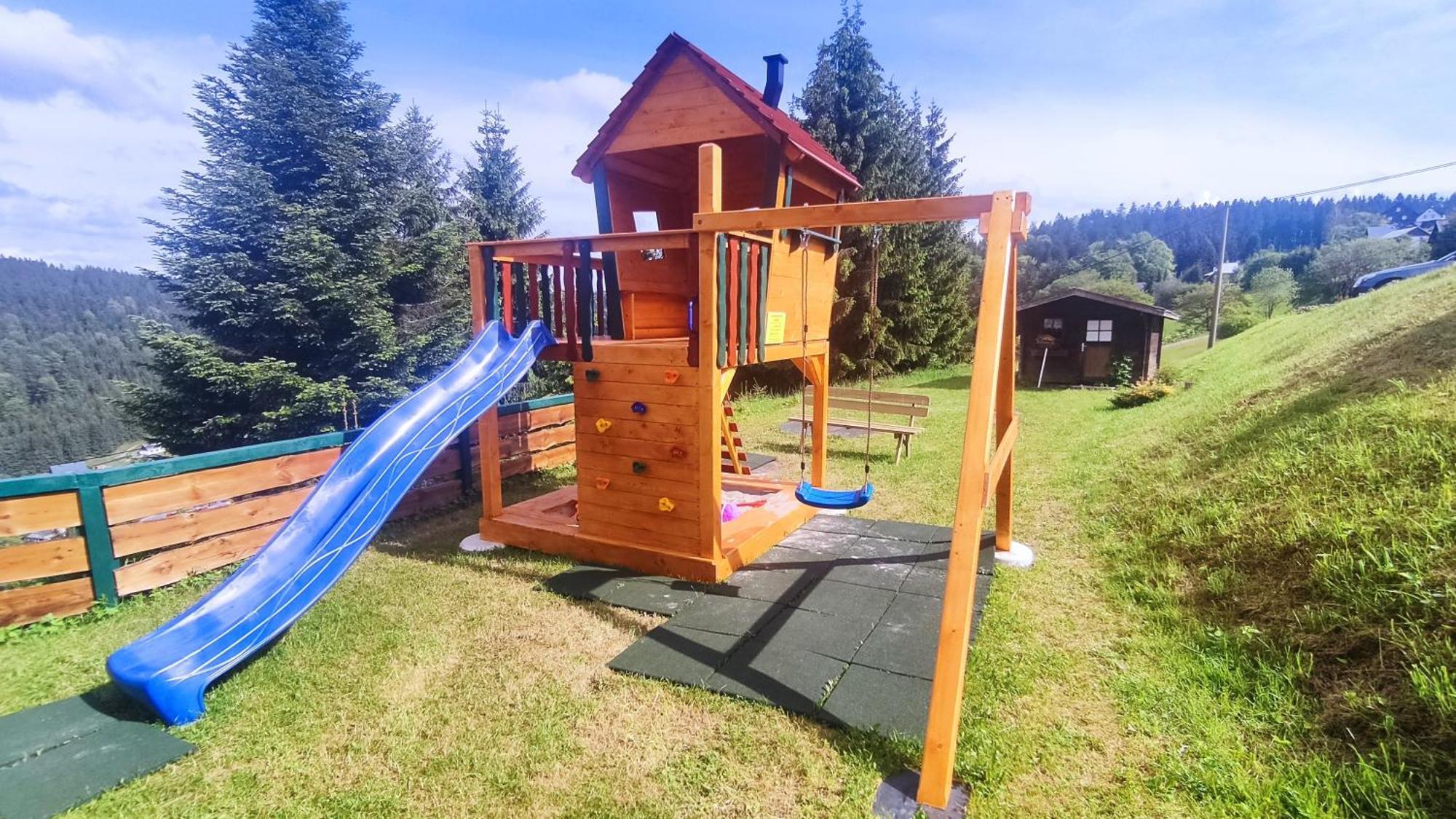 Berggasthaus & Pension Schoene Aussicht Klingenthal Exteriér fotografie